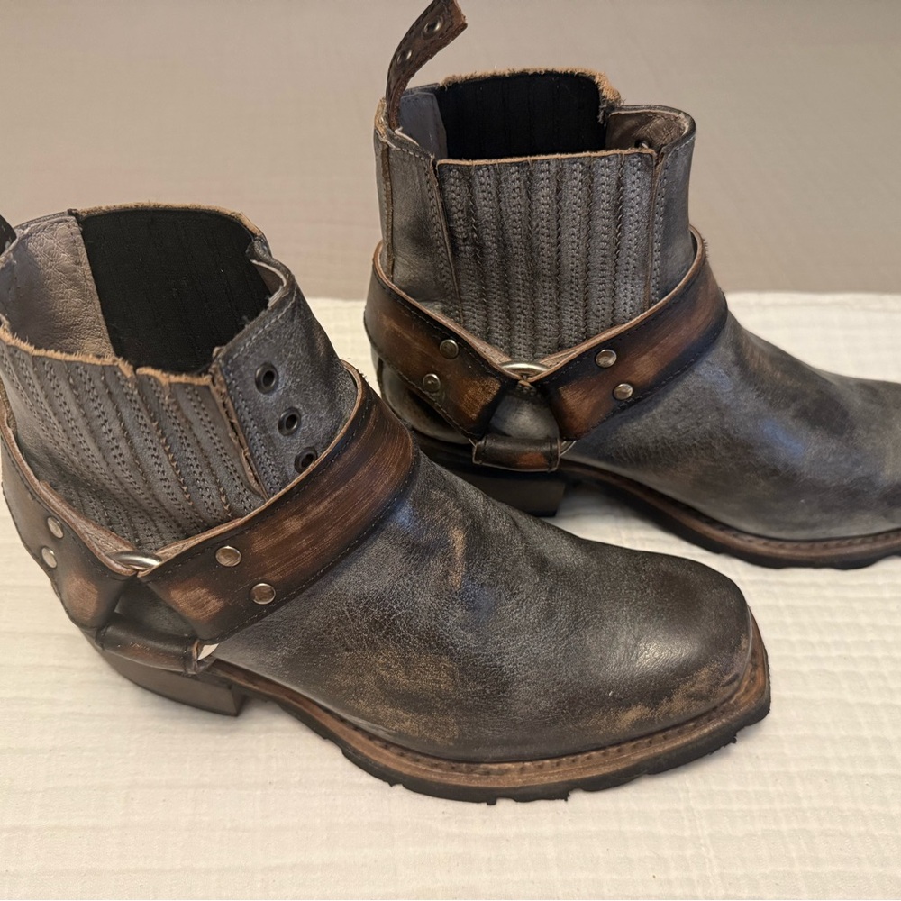 Women’s Freebird Distressed Leather Ankle Boots